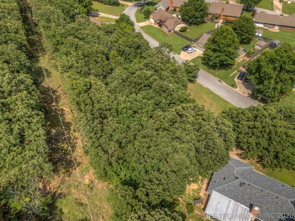 Pin Oak Drive Sand Springs, OK 74063