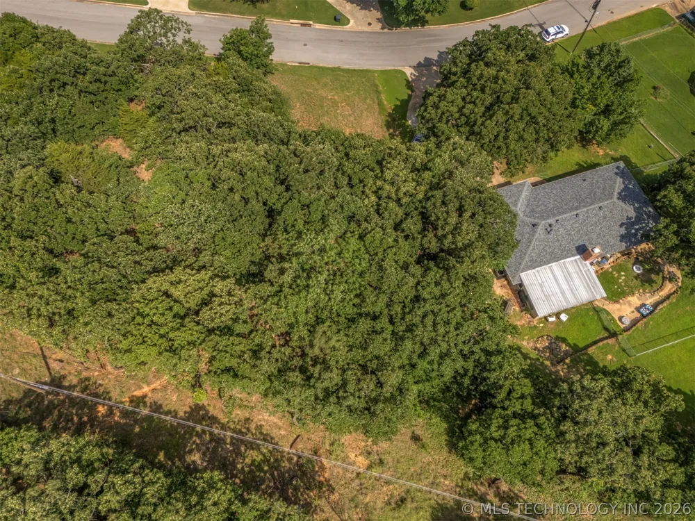 Pin Oak Drive Sand Springs, OK 74063
