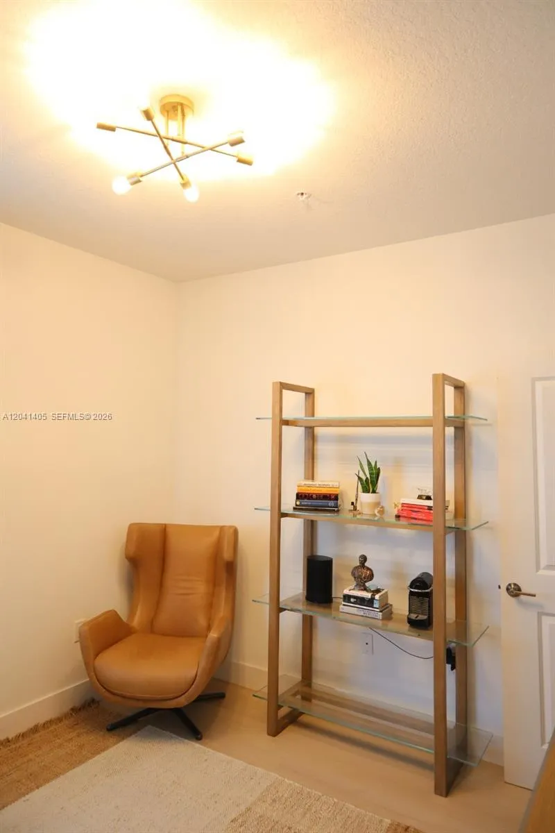 8201 NW 41st St #D-402 Doral, FL 33166