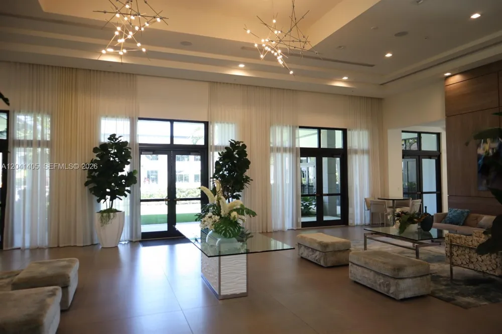 8201 NW 41st St #D-402 Doral, FL 33166