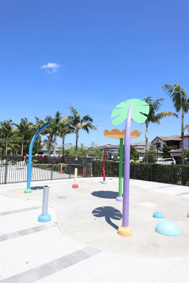 8201 NW 41st St #D-402 Doral, FL 33166