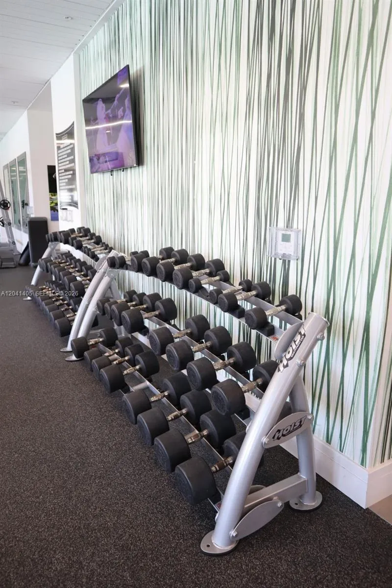 8201 NW 41st St #D-402 Doral, FL 33166