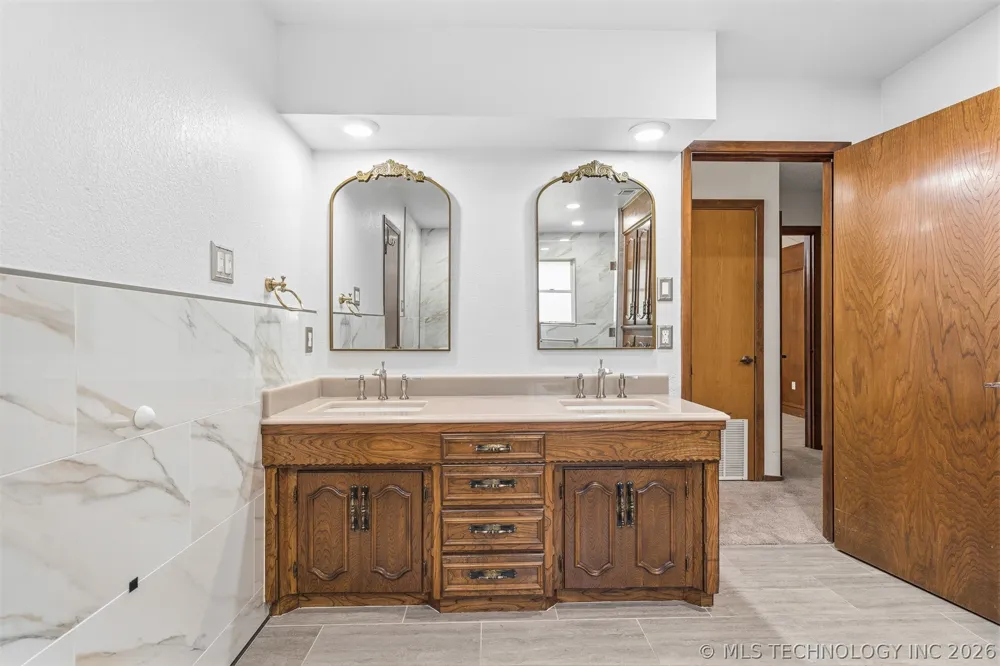 521 Circle Drive Marietta, OK 73448