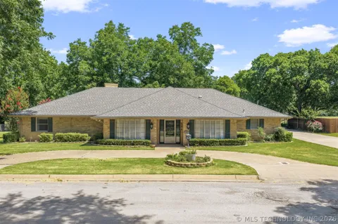 521 Circle Drive