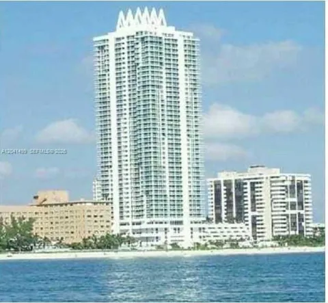 6365 Collins Ave #1707