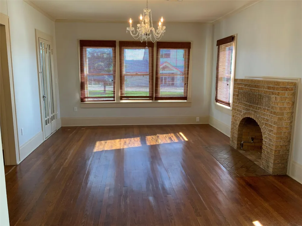 404 W Main Street Bellville, TX 77418
