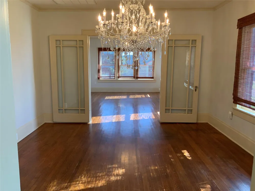 404 W Main Street Bellville, TX 77418