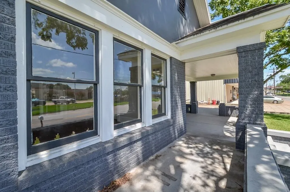 404 W Main Street Bellville, TX 77418