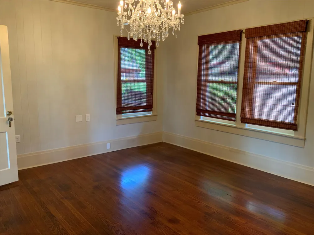 404 W Main Street Bellville, TX 77418