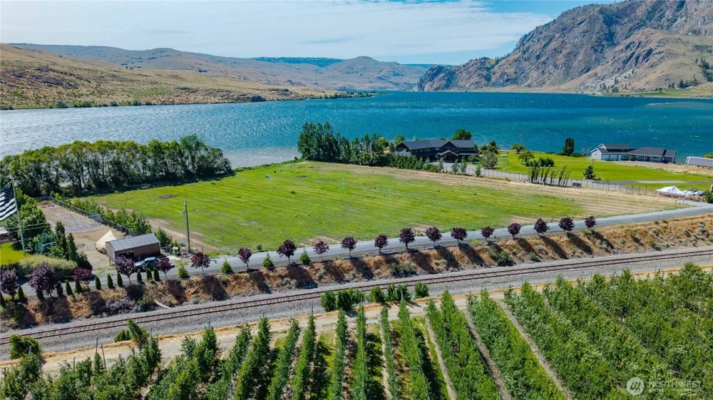 1 Stennes Drive Pateros, WA 98846