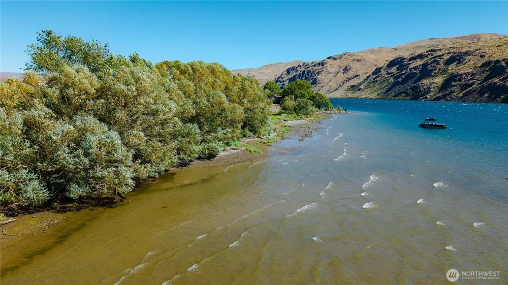 1 Stennes Drive Pateros, WA 98846
