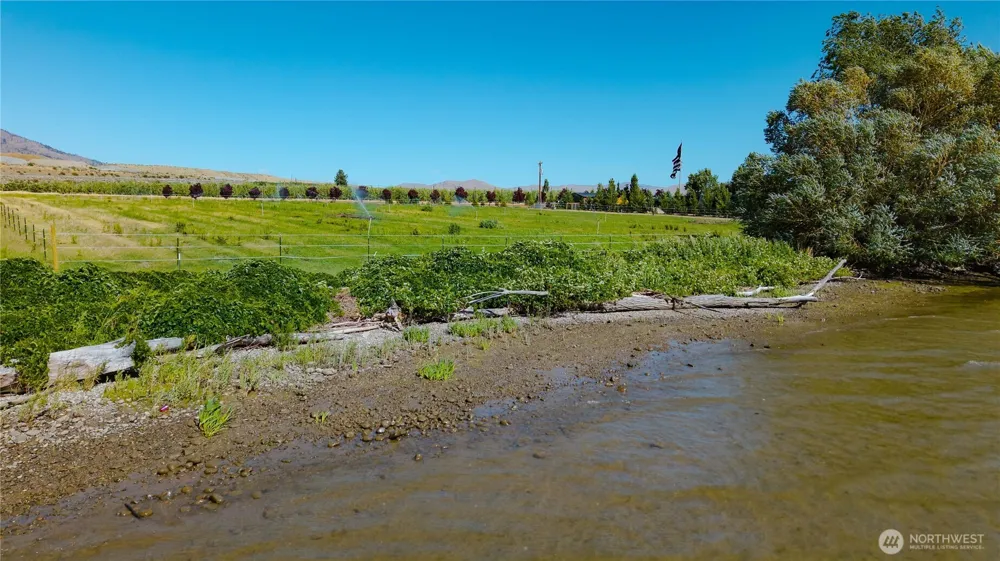 1 Stennes Drive Pateros, WA 98846