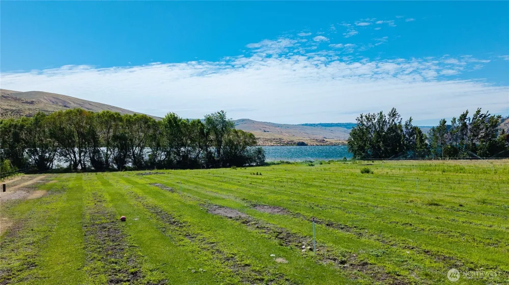 1 Stennes Drive Pateros, WA 98846