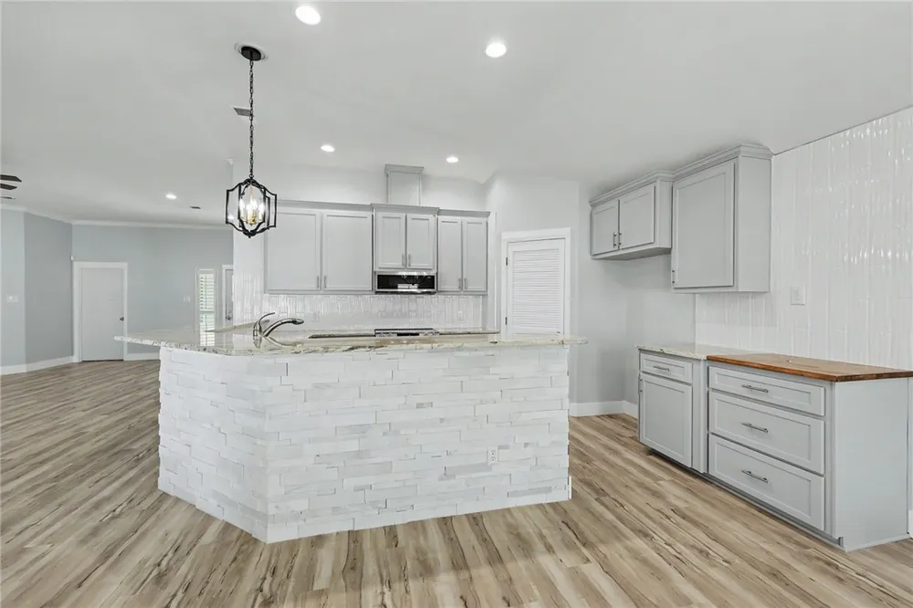 950 S Bay Street Aransas Pass, TX 78336