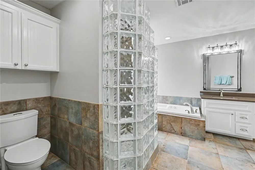 950 S Bay Street Aransas Pass, TX 78336
