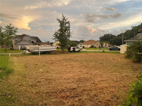 808 HALIFAX DRIVE