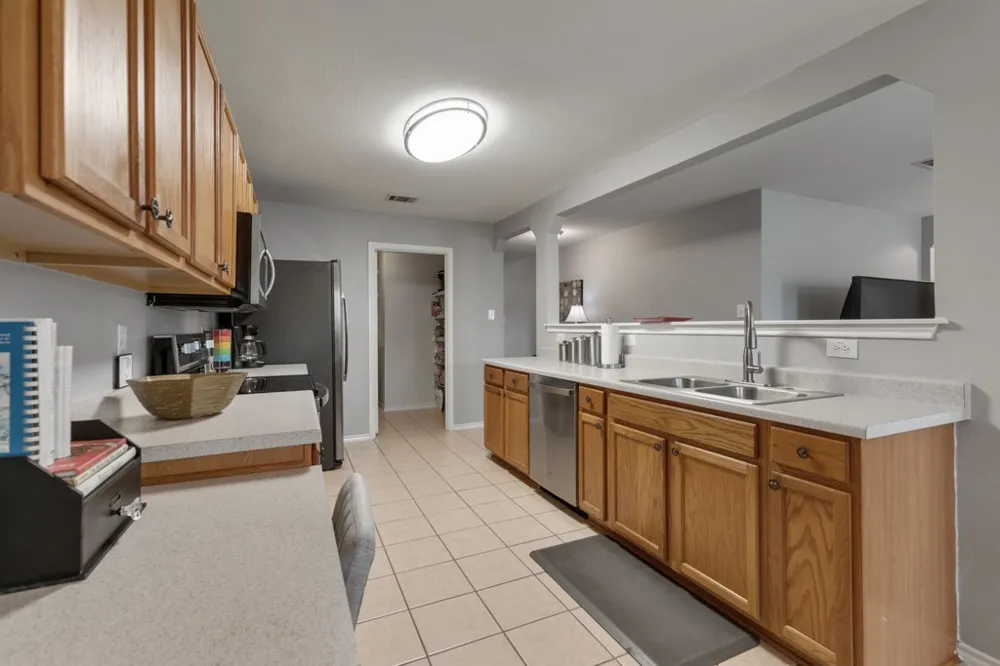 2042 Dragon Trail New Braunfels, TX 78130