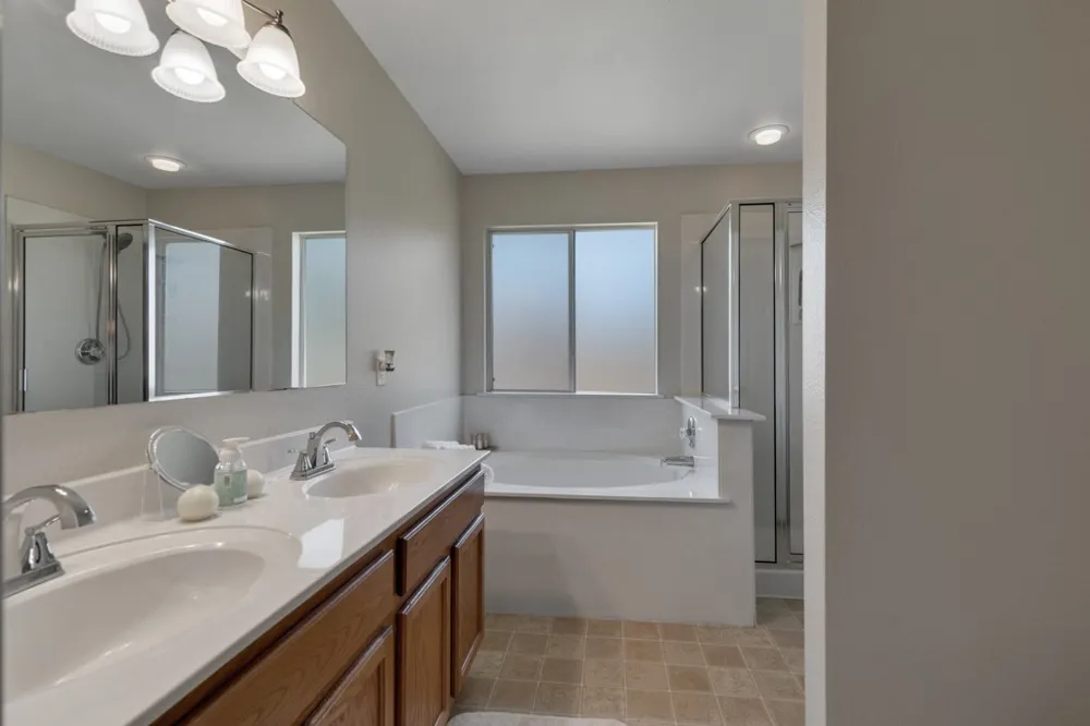 2042 Dragon Trail New Braunfels, TX 78130