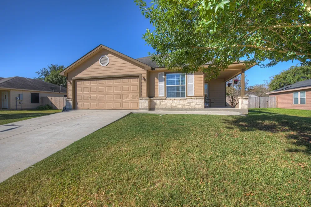 2042 Dragon Trail New Braunfels, TX 78130