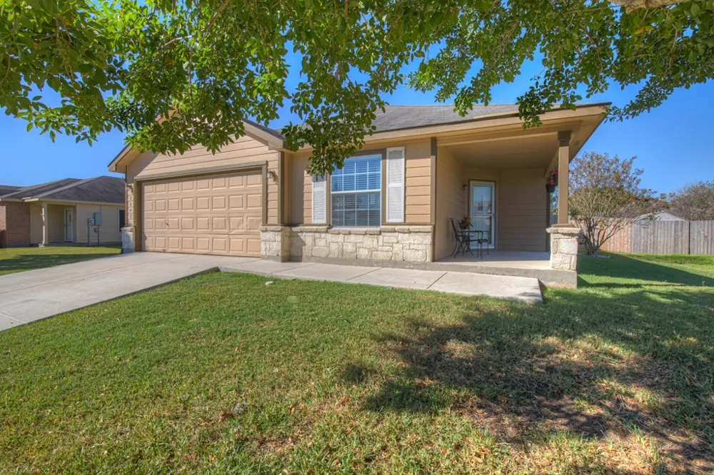2042 Dragon Trail New Braunfels, TX 78130