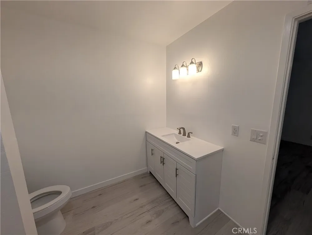611 S Palm #F Hemet, CA 92543