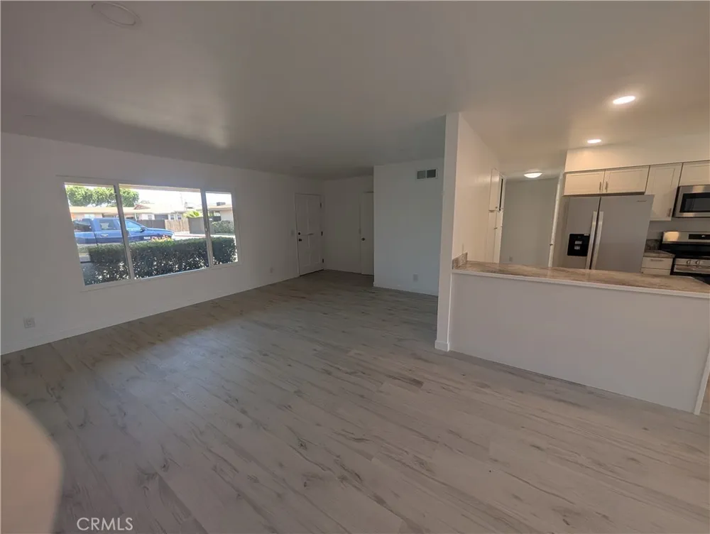 611 S Palm #F Hemet, CA 92543
