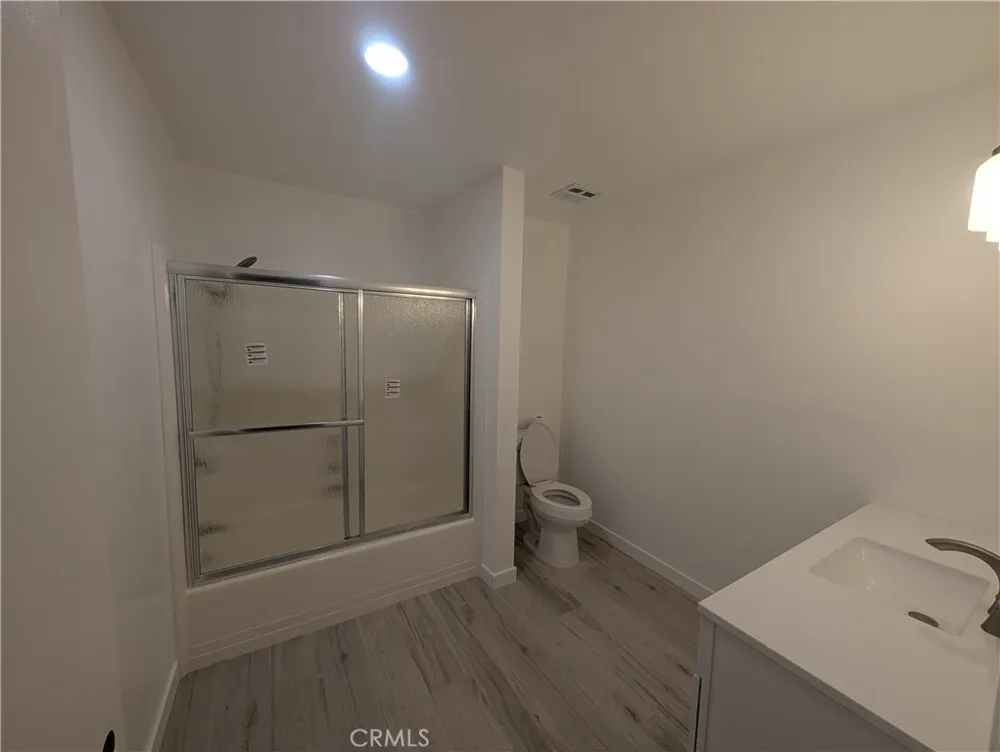 611 S Palm #F Hemet, CA 92543