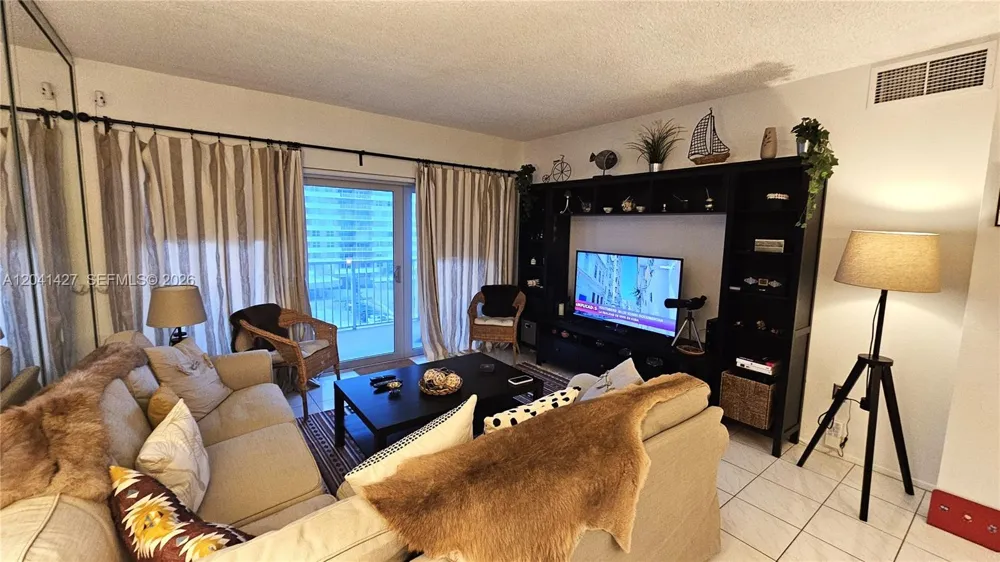 1980 S Ocean Dr #6B Hallandale Beach, FL 33009