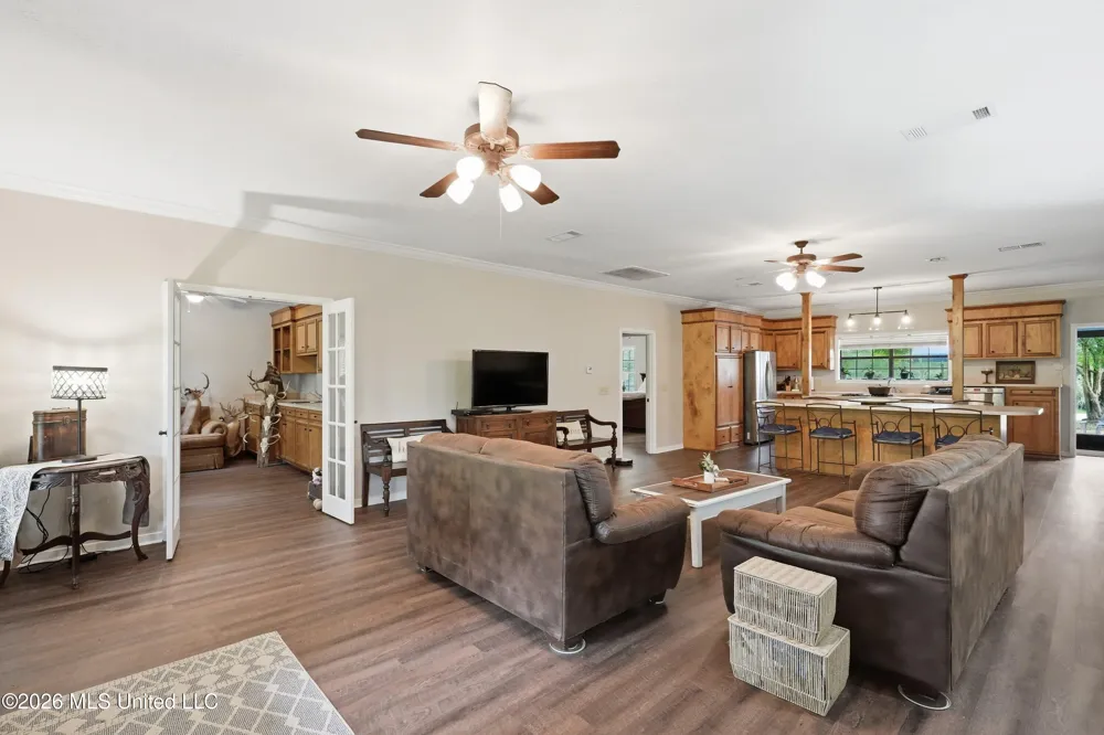 240 Mink Branch Road Pelahatchie, MS 39145