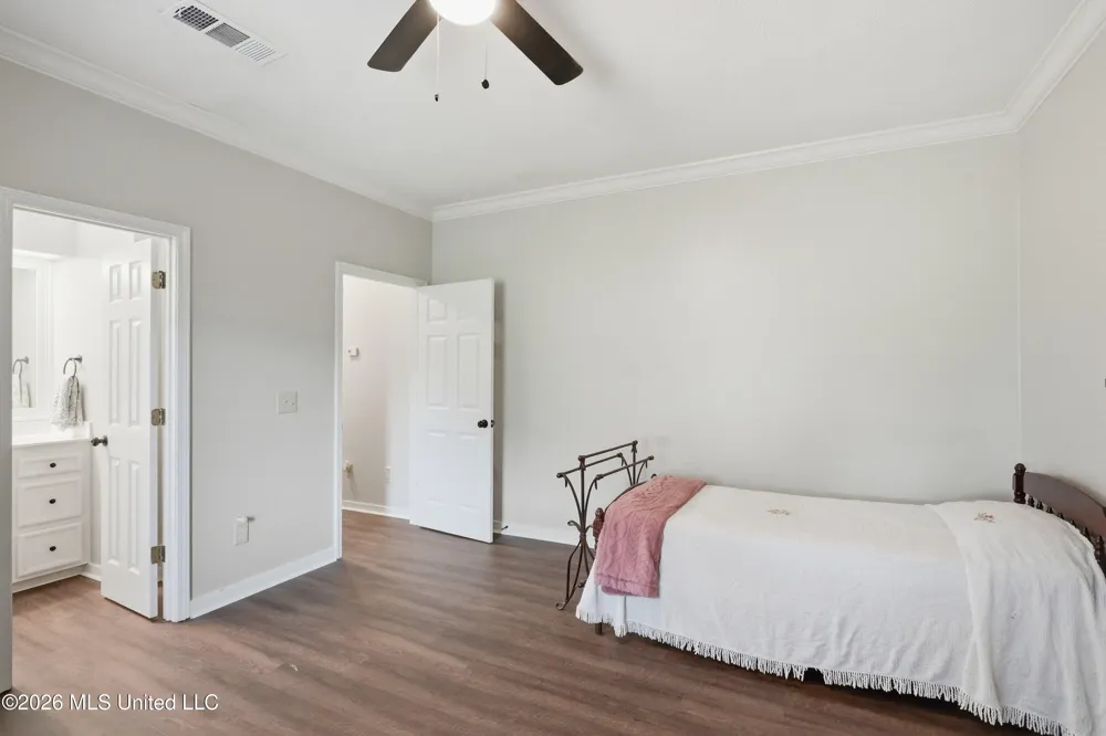 240 Mink Branch Road Pelahatchie, MS 39145