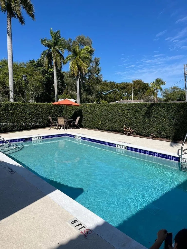 183 Hidden Ct Rd #F-33 Hollywood, FL 33023