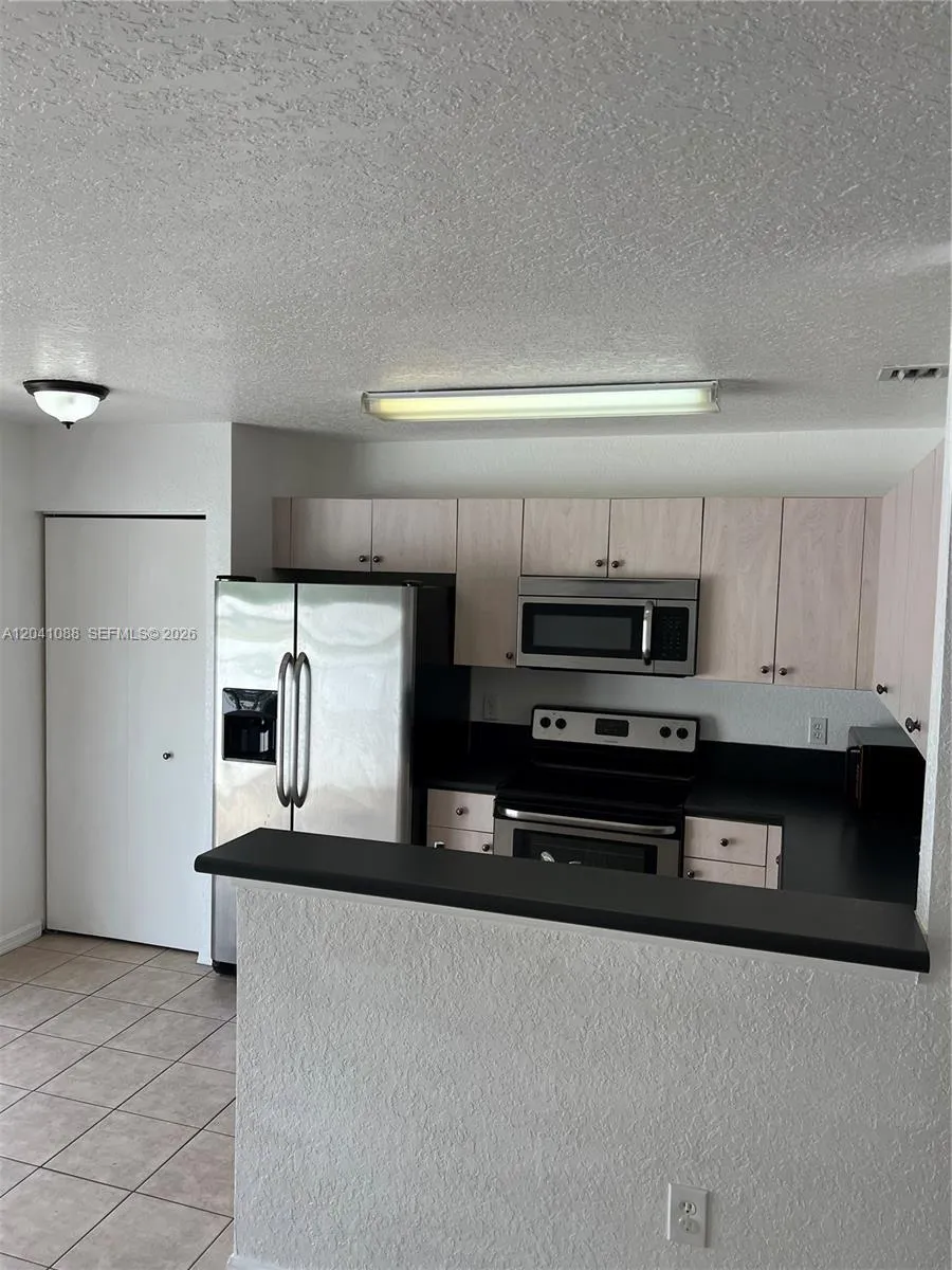 183 Hidden Ct Rd #F-33 Hollywood, FL 33023