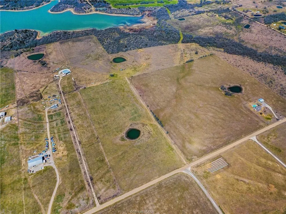 1258 Steinke Road Mart, TX 76664