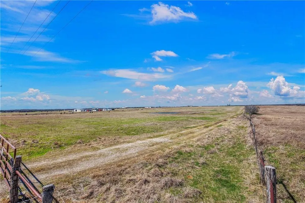1258 Steinke Road Mart, TX 76664