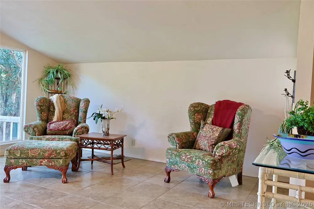 415461 E 1094 ROAD Checotah, OK 74426