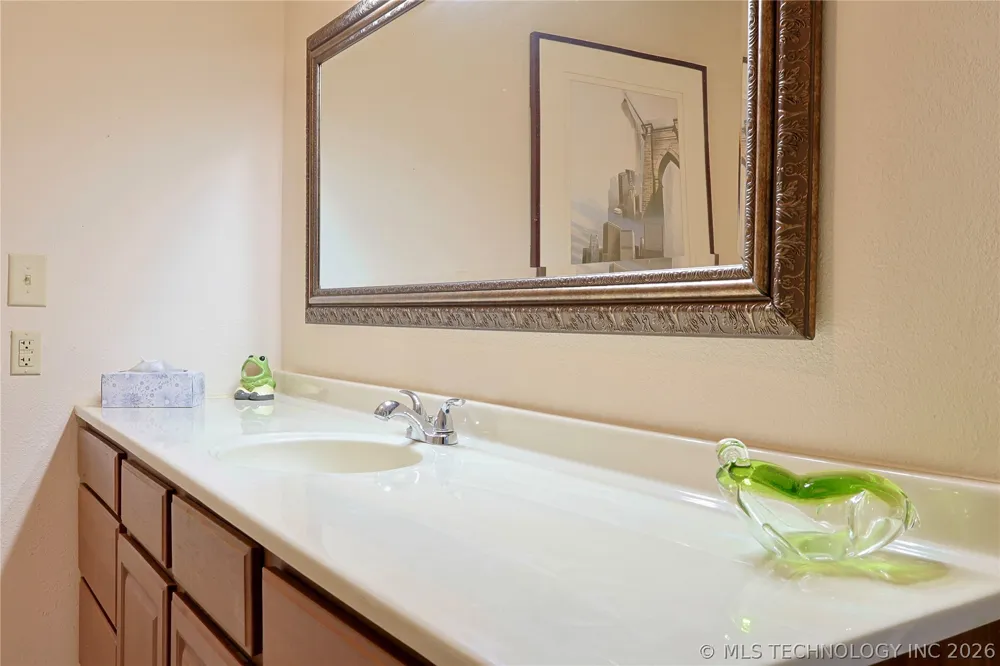 415461 E 1094 ROAD Checotah, OK 74426
