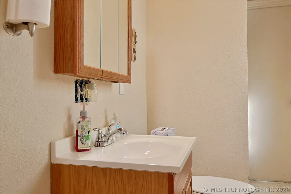 415461 E 1094 ROAD Checotah, OK 74426