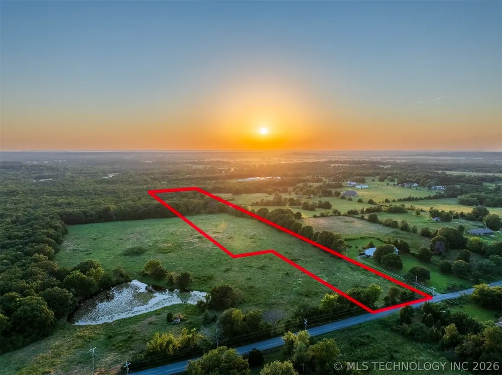 5 S 4240 ROAD Chelsea, OK 74016
