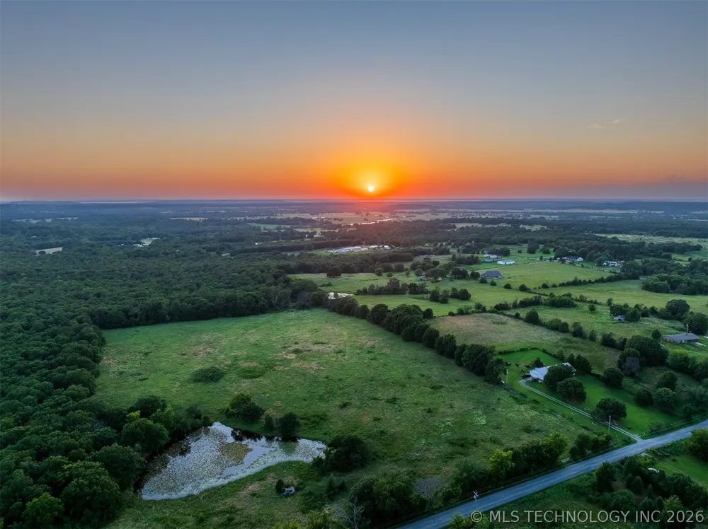5 S 4240 ROAD Chelsea, OK 74016