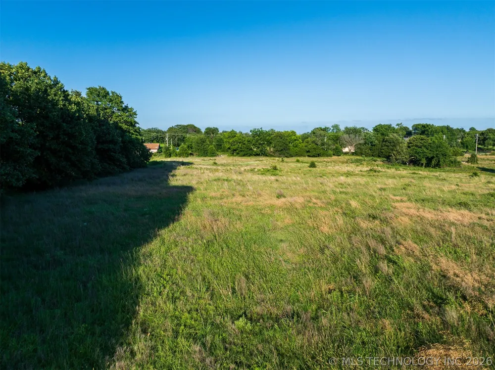 5 S 4240 ROAD Chelsea, OK 74016