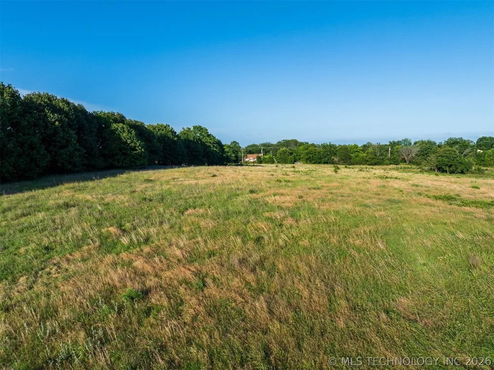 5 S 4240 ROAD Chelsea, OK 74016