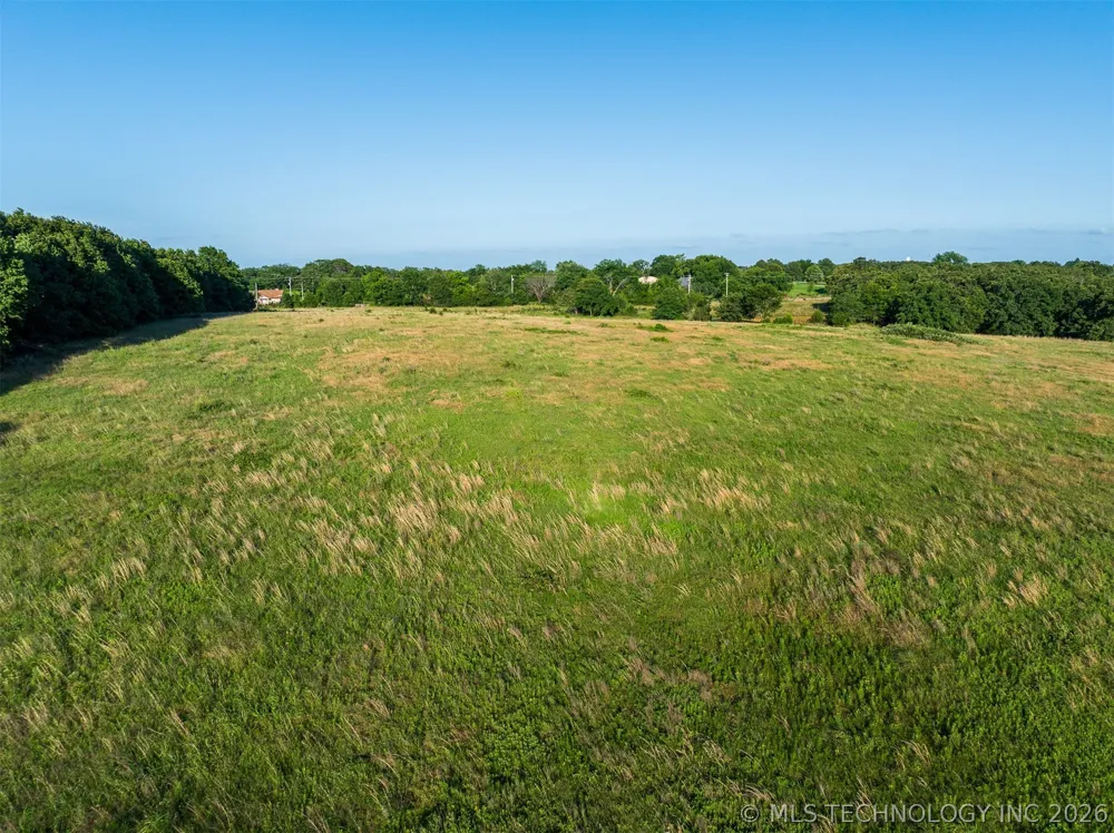 5 S 4240 ROAD Chelsea, OK 74016