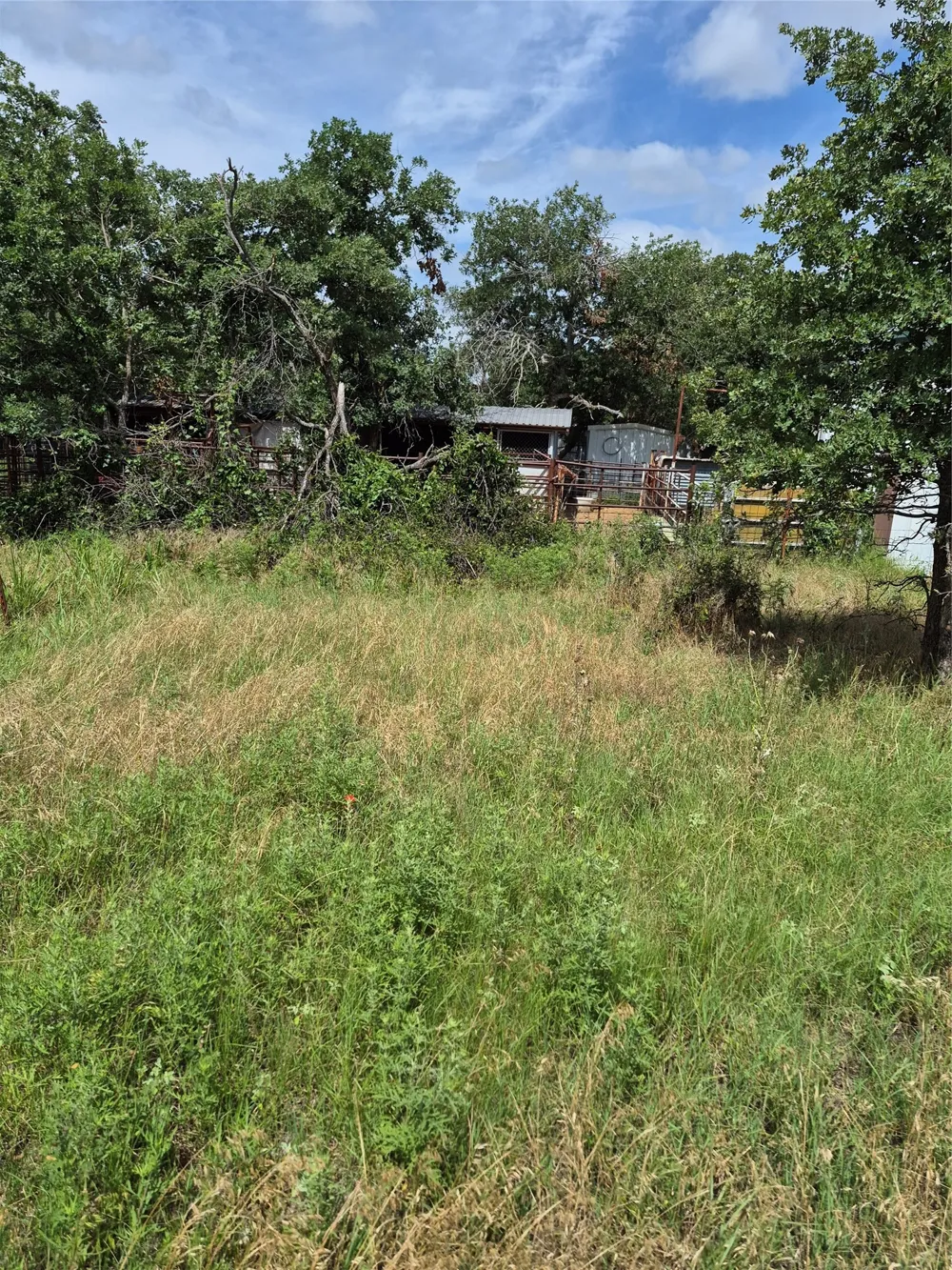 FM 175 Henrietta, TX 76365