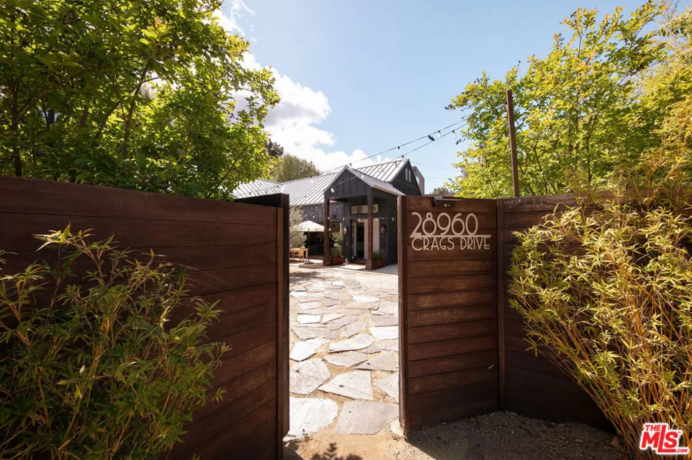 28960 Crags Drive Agoura Hills, CA 91301