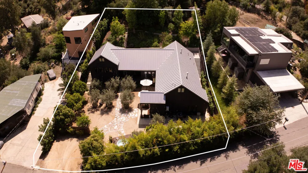 28960 Crags Drive Agoura Hills, CA 91301