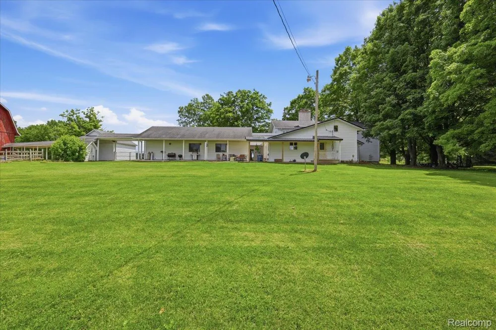 5726 Barnes Road Millington Township, MI 48746