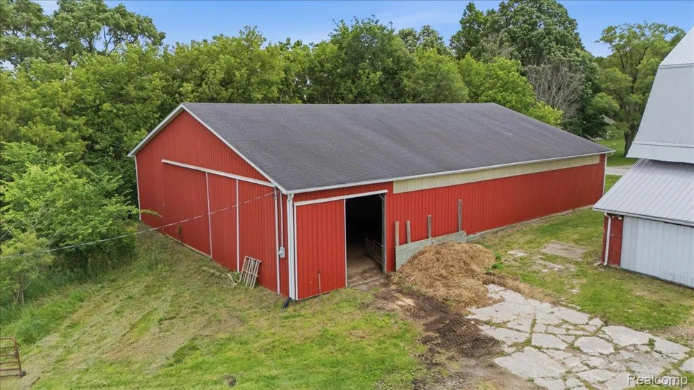 5726 Barnes Road Millington Township, MI 48746