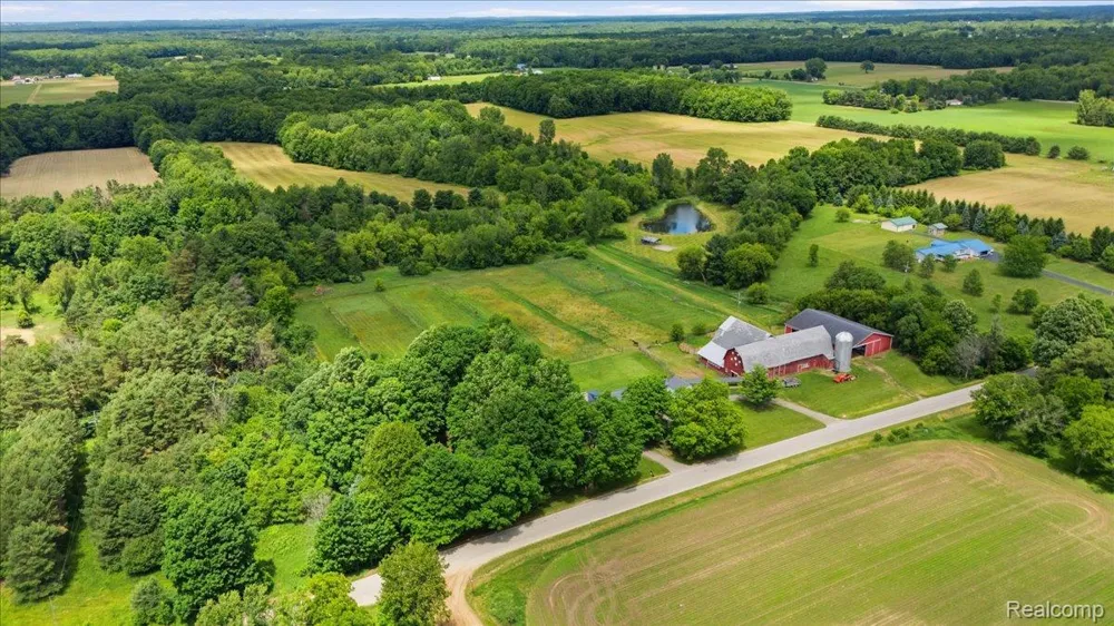 5726 Barnes Road Millington Township, MI 48746