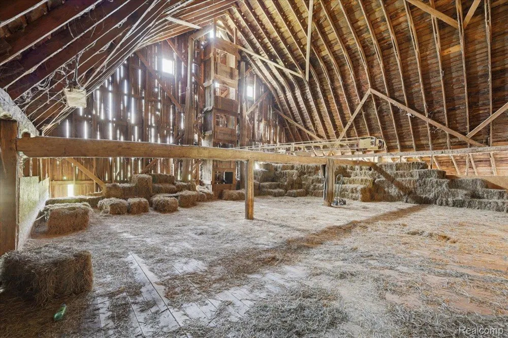 5726 Barnes Road Millington Township, MI 48746