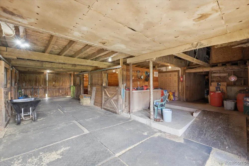 5726 Barnes Road Millington Township, MI 48746